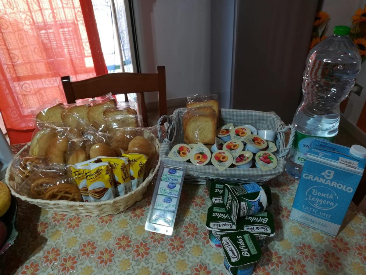 ラスカリ Cristian 'S Houseヴィラ エクステリア 写真
