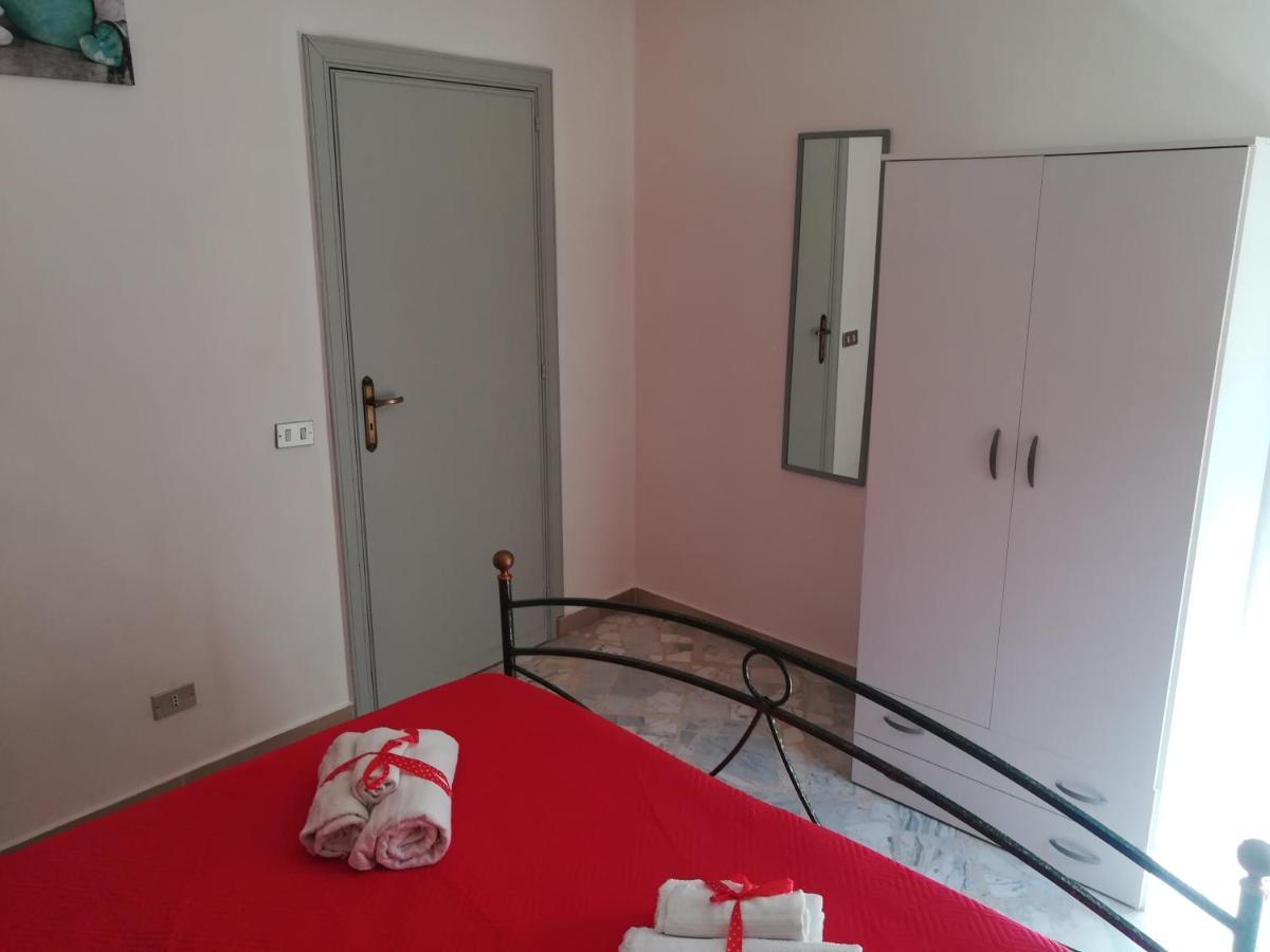 ラスカリ Cristian 'S Houseヴィラ エクステリア 写真