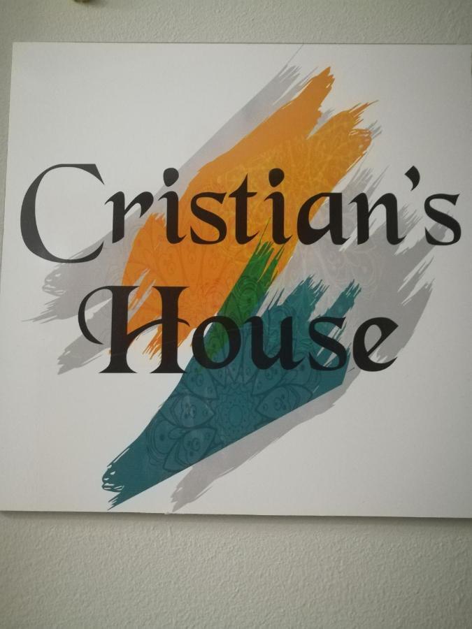 ラスカリ Cristian 'S Houseヴィラ エクステリア 写真