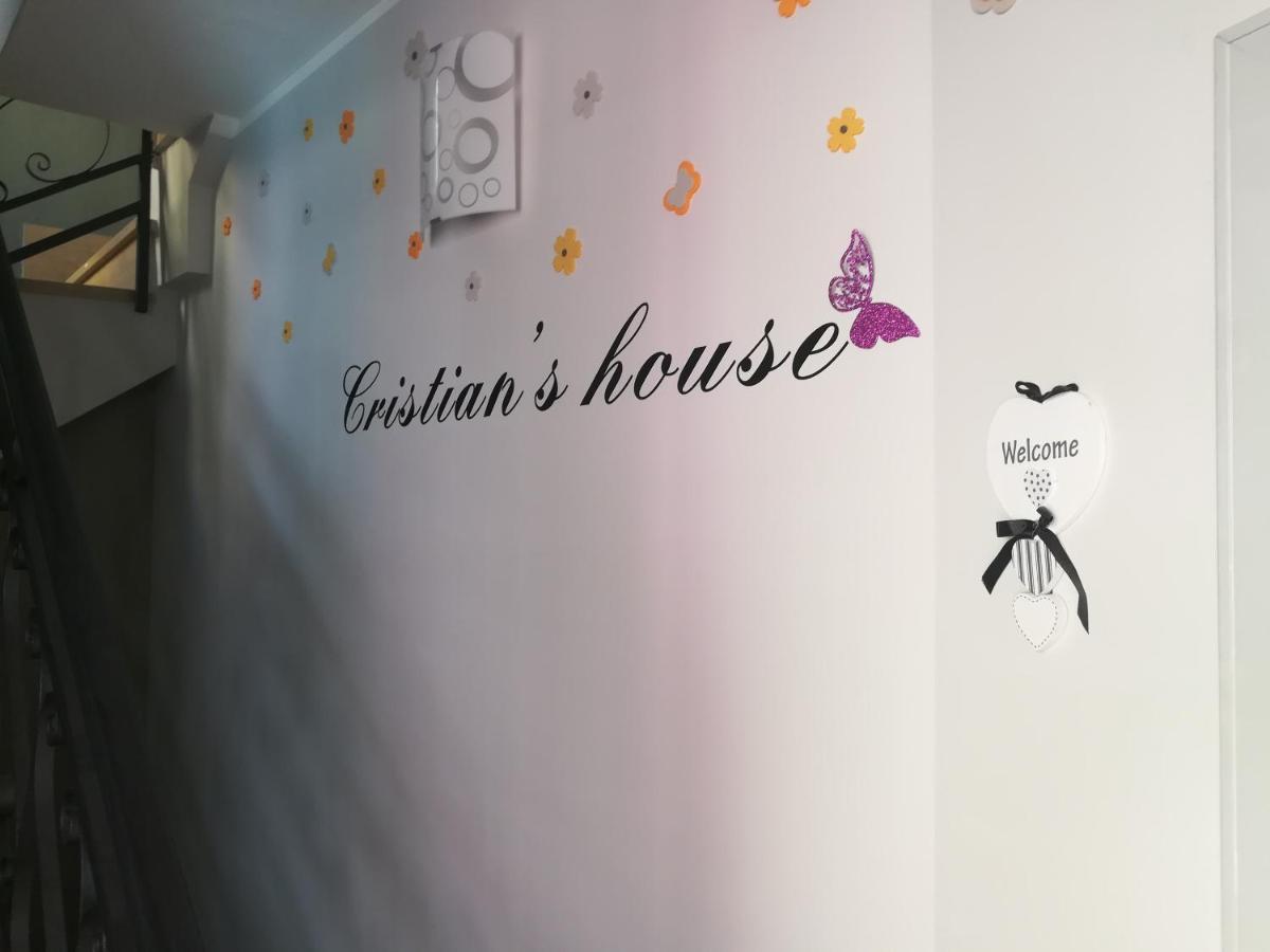 ラスカリ Cristian 'S Houseヴィラ エクステリア 写真