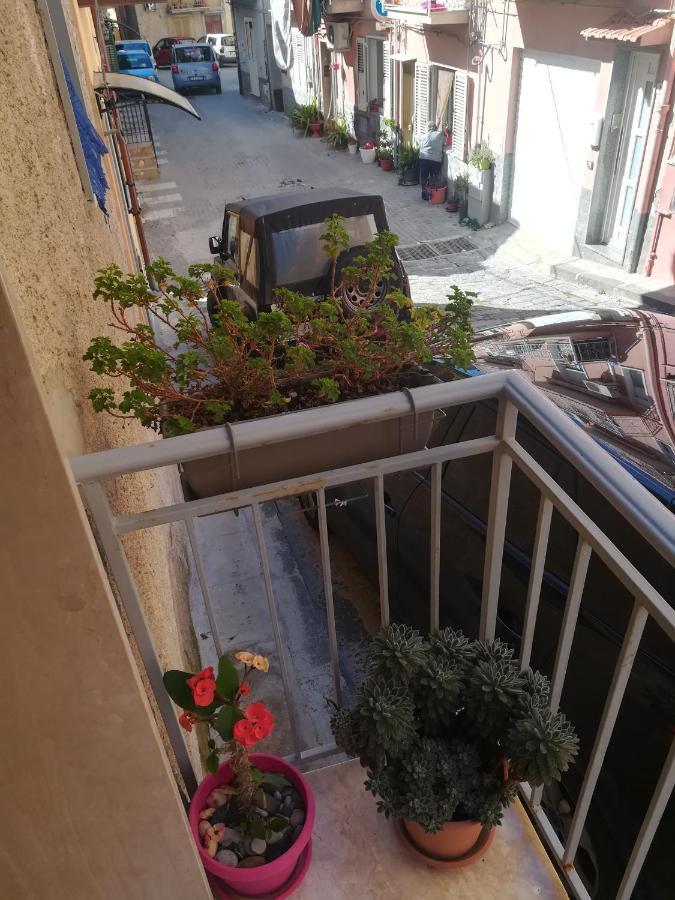 ラスカリ Cristian 'S Houseヴィラ エクステリア 写真