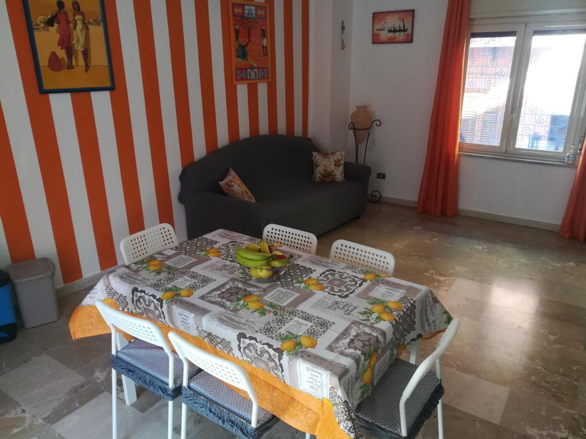 ラスカリ Cristian 'S Houseヴィラ エクステリア 写真